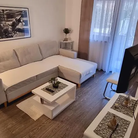 Evergreen Apartman Póla