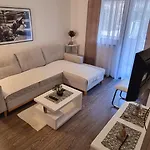 Evergreen Apartman Póla